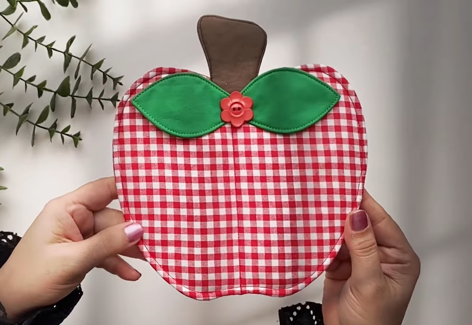 Elma Şeklinde Tutacak - Pot Holder